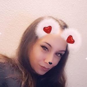 Meet your Posher, Bee